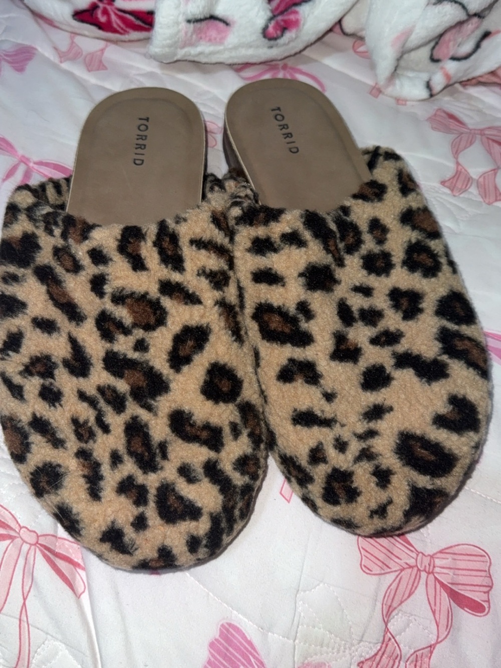 torrid Leopard-Print Plush Slip-On Slippers in Tan and Black